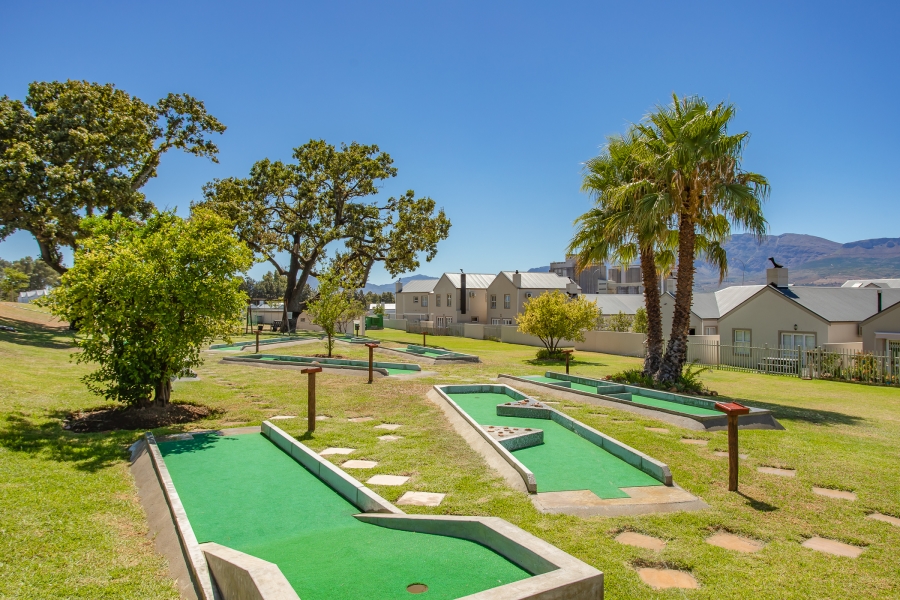 2 Bedroom Property for Sale in Honeydew Country Estate Western Cape